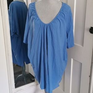 Blue relaxed fit plus size tee with v neck and flutter sleeves. Size 4X